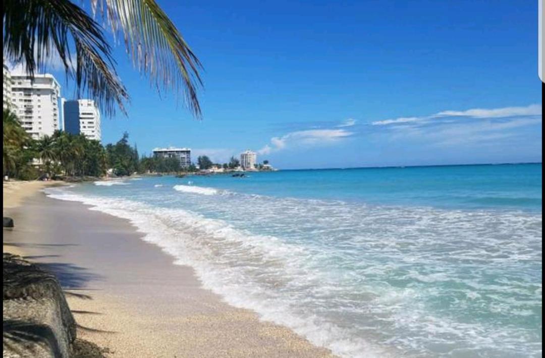 Beach Front Apt Isla Verde 3 Lägenhet San Juan Rum bild